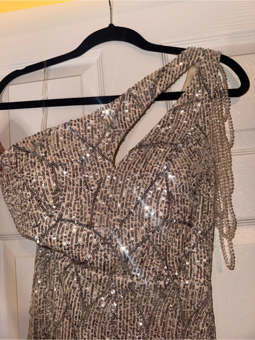 One-Shoulder Sequin Party Dress in Champagne